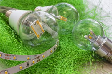 çeşitli e27 ampulleri LED şerit