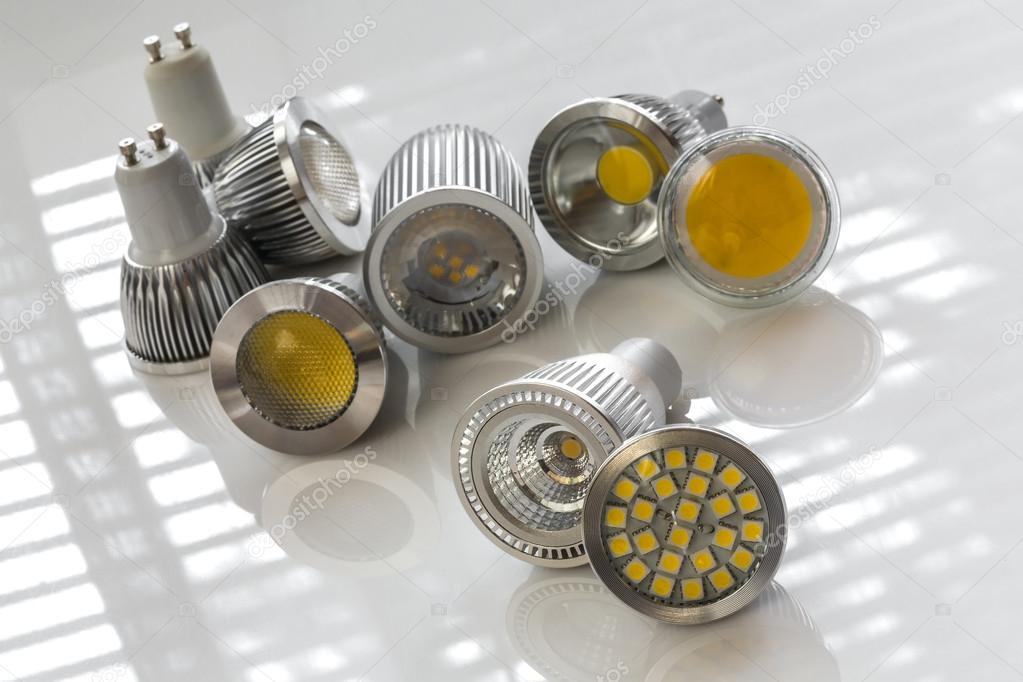 GU10 LED bulbs with different light-emitting chips