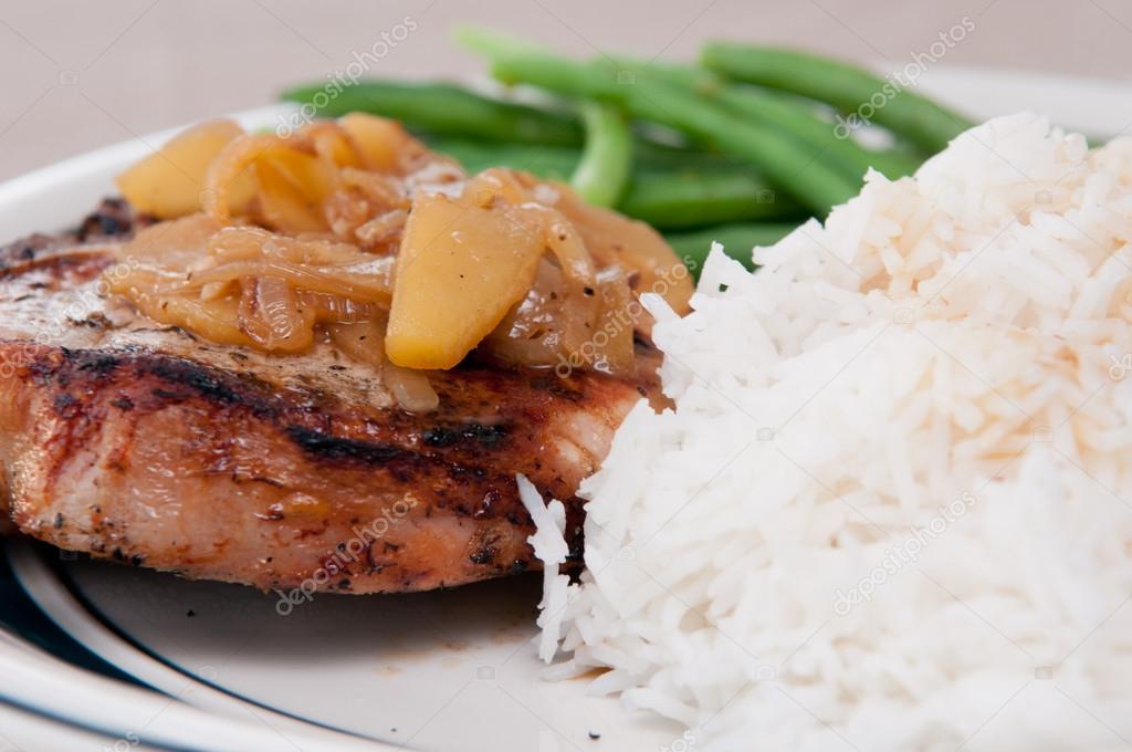 grilled pork chops and applesauce grilled pork chops and applesauce