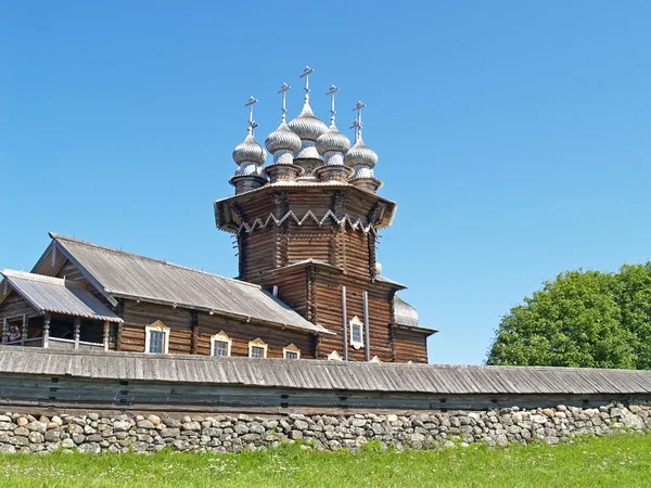 Karelia, Rusko. kostel obal Panny — Stock fotografie