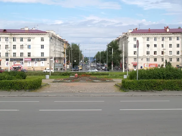 Petrozavodsk. weergave van lenin avenue uit gagarin vierkante — Stockfoto