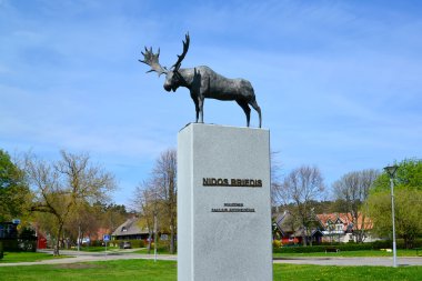 Nida, Litvanya geyik heykeli