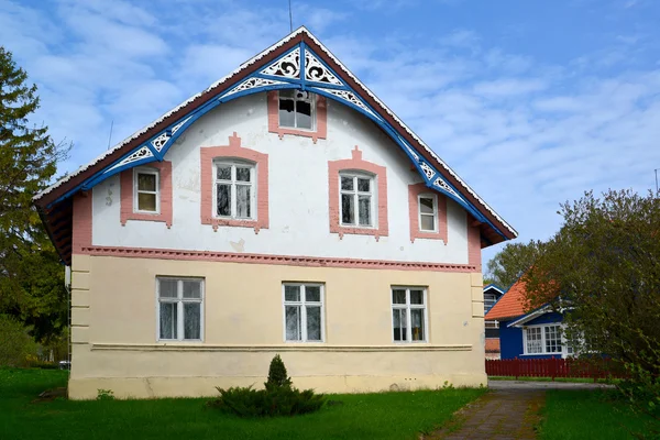Het huis van de visser in nida, Litouwen — Stockfoto
