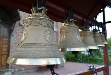 figüratif katlama çan kulesi üzerinde kilise çanları