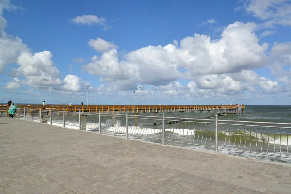 Promenade and pier in the city of Zelenogradsk of the Kaliningra — Stock Image Promenade and pier in the city of Zelenogradsk of the Kaliningra Stock Image
