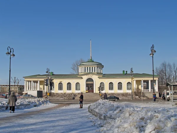 Павловск. Вид на железнодорожный вокзал — стоковое фото