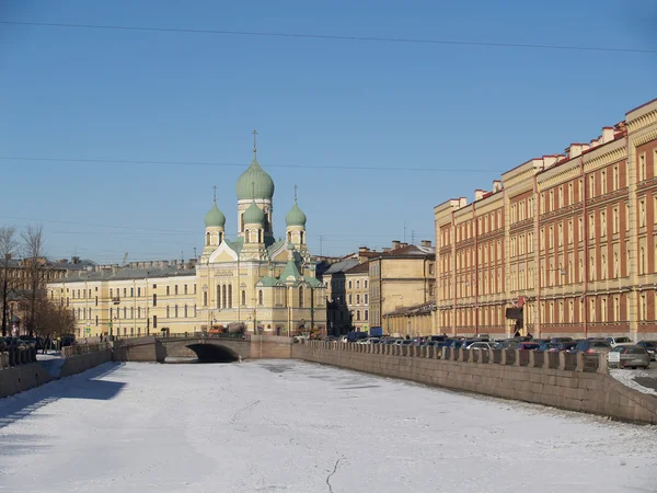 Санкт-Петербург. вид на храм Ісидор yuryevskogo — стокове фото