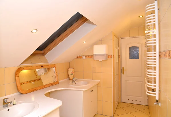 Bathroom in cheap hotel — Stock Image Bathroom in cheap hotel Royalty Free Stock Photos