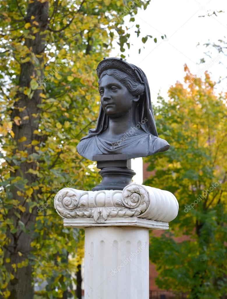 Bust of the queen Louise in the city of Zelenogradsk of the Kali