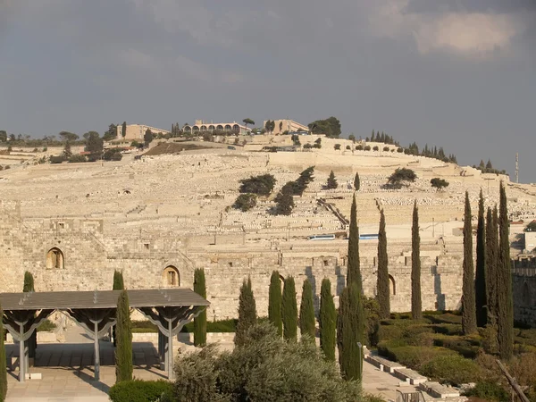 Vista de un antiguo cementerio judío. Jerusalén, Israel —  Fotos de Stock