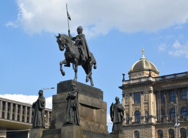 Prag. anıt aziz Vaclav karşı Ulusal Müzesi
