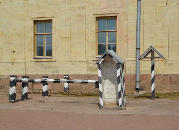 Guard post about the Big Gatchina palace — Stock Photo, Image