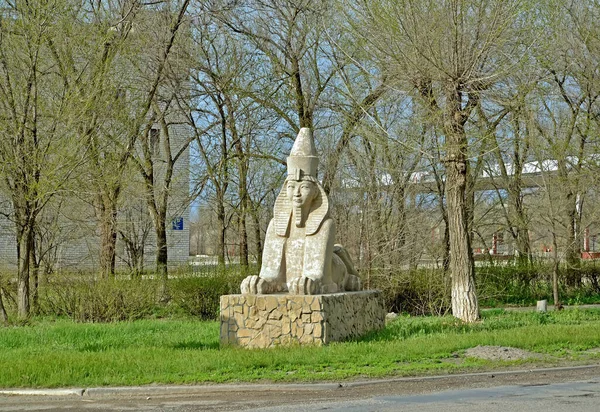 Elista Russland April 2017 Straßenskulptur Der Sphinx Kalmückien — Stockfoto