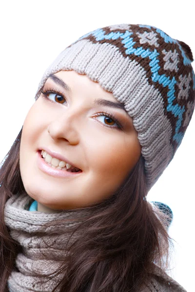 Mulher sorridente de chapéu — Fotografia de Stock