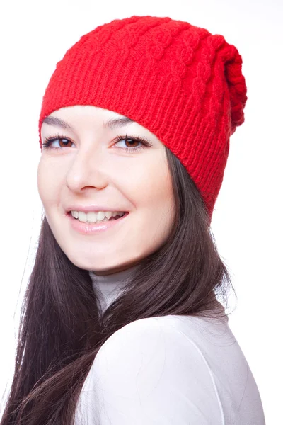 Cara de hermosa chica en gorra roja — Foto de Stock