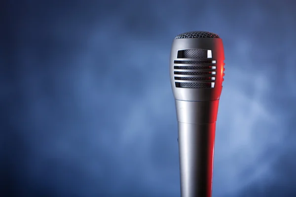 Mikrofon dengan ruang cipta — Stok Foto
