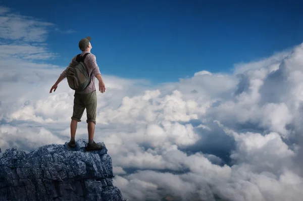 Man hiking — Stock Photo, Image