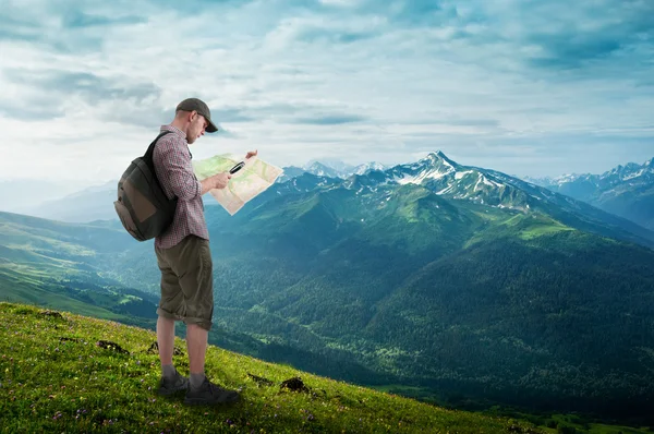 Adam Hiking — Stok fotoğraf