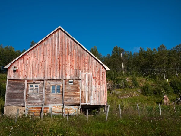 Antigua casa en Noruega — Foto de Stock