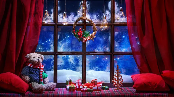 Noel Arkaplanı Pencerenin Pervazı Işıklandırılmış Oyuncak Ayıyla Dolu — Stok fotoğraf