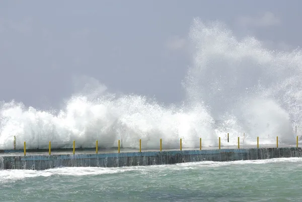 Vagues dans l'océan Atlantique — Photo