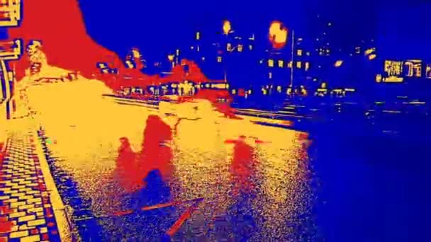 Ruch Samochodów Ulicy Deszczowy Wieczór Lub Nocy Potrząśnięcie Kamerą Usterka — Wideo stockowe