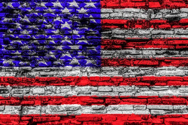 Bandeira dos EUA na parede de tijolo rachado — Fotografia de Stock