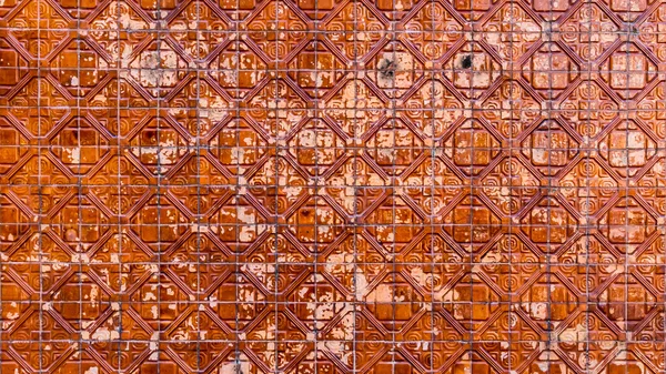 Telhas de mosaico marrom velho e sujo — Fotografia de Stock