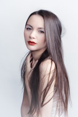 plastik poşet içinde kadın.