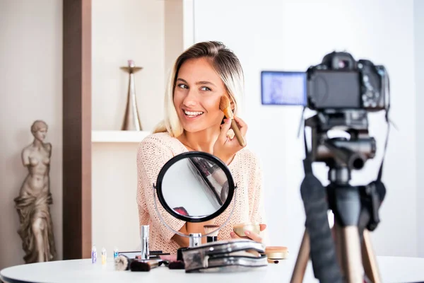 Young Beautiful Blonde Woman Professional Beauty Vlogger Blogger Recording Make — ストック写真