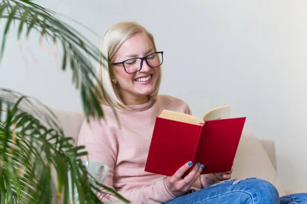 Attractive Woman Sitting Bed Morning Drinking Tea Reading Book Casual — Stockfoto