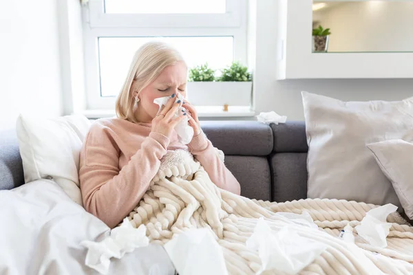 Sick Albino Woman Flu Woman Caught Cold Sneezing Tissue Headache — 图库照片