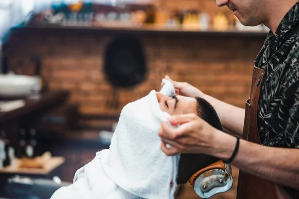 Barber Covers Face Man Hot Towel Traditional Ritual Shaving Beard — ストック写真