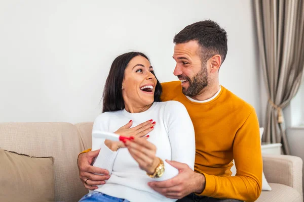 Young Couple Happy Because Positive Pregnancy Test Affectionate Couple Finding — 스톡 사진