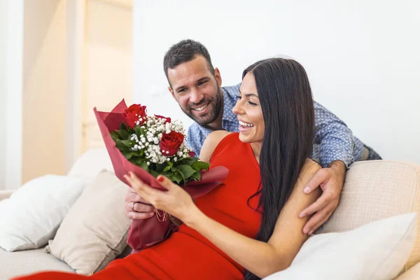 Beautiful Happy Positive Couple Embracing Holding Bouquet Red Roses March — 스톡 사진