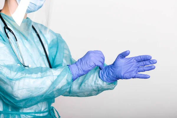 Doctor Nurse Wearing Protection Suit Fighting Covid Coronavirus White Background — Zdjęcie stockowe