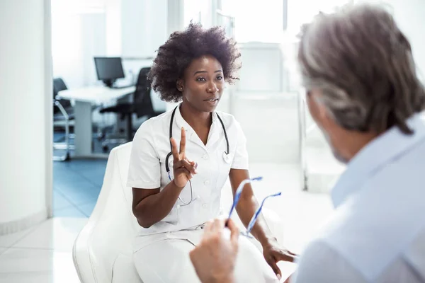 Doctor Consulting Patient Hospital Waiting Room Patient Sitting Diagnostic Prevention — Stok fotoğraf