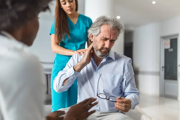 Patient Complains Doctor His Neck Pain Other Symptoms Young Female — Stock Photo, Image