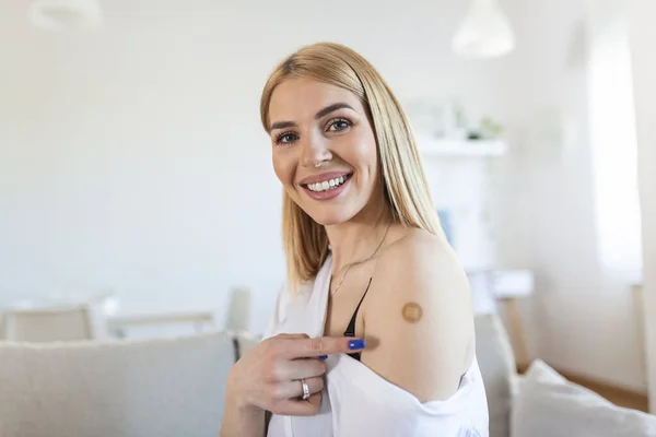 Beautiful Woman Looking Happy Getting Vaccine Female Band Aid Her — Φωτογραφία Αρχείου