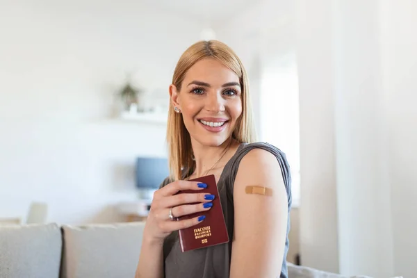 Young Woman Adhesive Bandage Her Arm Corona Virus Covid Vaccine — Photo