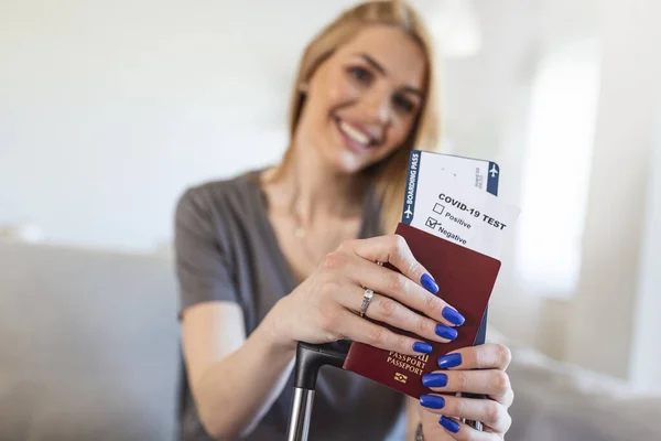 Traveling Covid Pandemic Passport Airline Ticket Covid Negative Test Woman — Foto de Stock