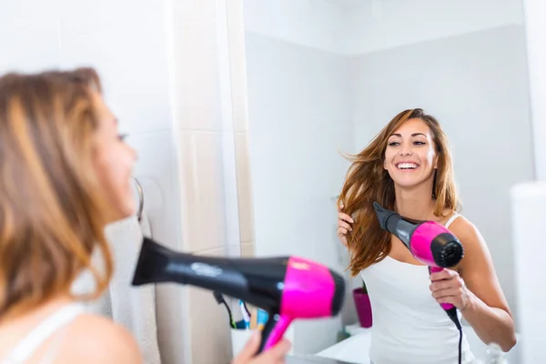 Happy Woman Drying Her Hair Bathroom Photo Taken Mirror Beautiful — Fotografia de Stock