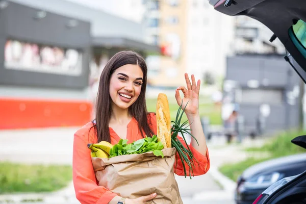 Young Beautiful Woman Holding Paper Bag Groceries Supermarket Happy Face — Stockfoto