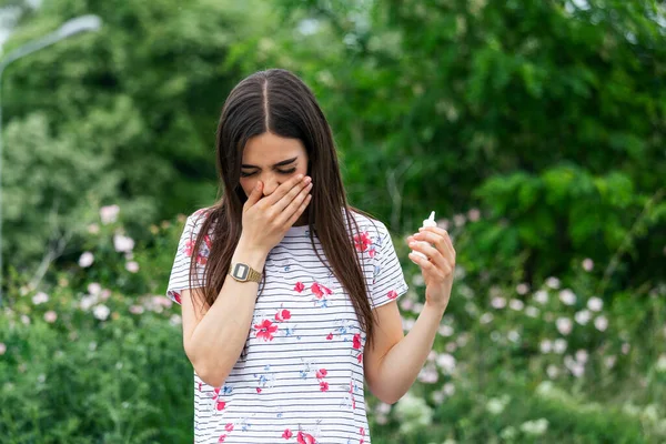 Young Pretty Woman Sneezing Front Blooming Tree Spring Allergy Concept — Foto de Stock