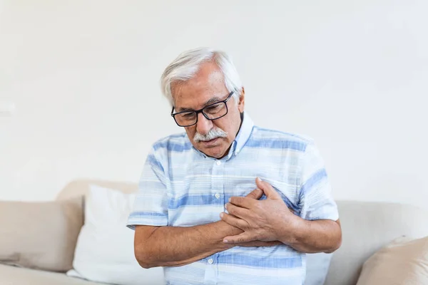 Senior Man Suffering Chest Pain Heart Attack Problems Breathing Asthma — Stok fotoğraf