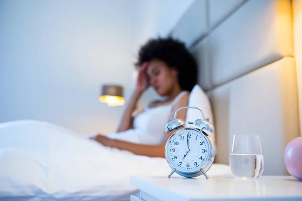 Young Beautiful Woman Home Bedroom Lying Bed Late Night Trying — Stock Photo, Image