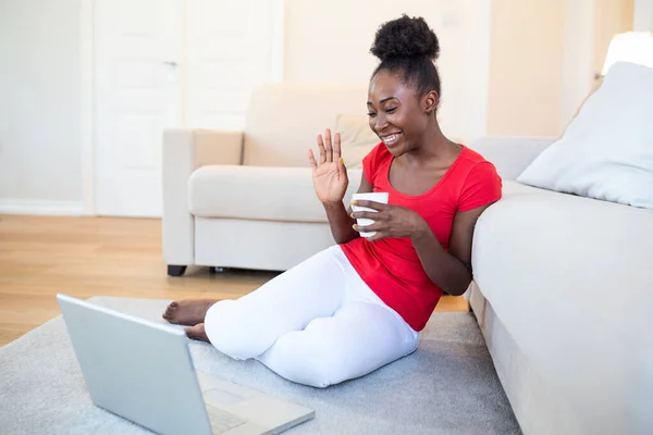 Happy African American Young Woman Looking Computer Screen Waving Hello — Stock Photo, Image