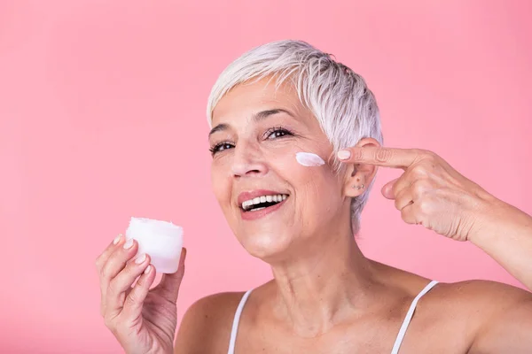 Beautiful Mature Woman Holding Jar Skin Cream Face Body Isolated — Stok Foto
