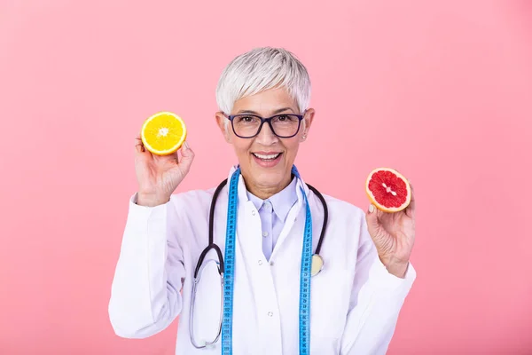 Happy Dietitian Nutritionist Holding Grapefruit Orange Having Fun Woman Promoting — Φωτογραφία Αρχείου