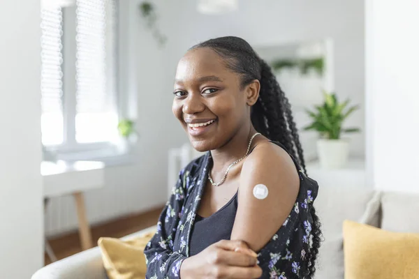 Portrait Female Smiling Getting Vaccine Woman Holding Her Shirt Sleeve — Φωτογραφία Αρχείου